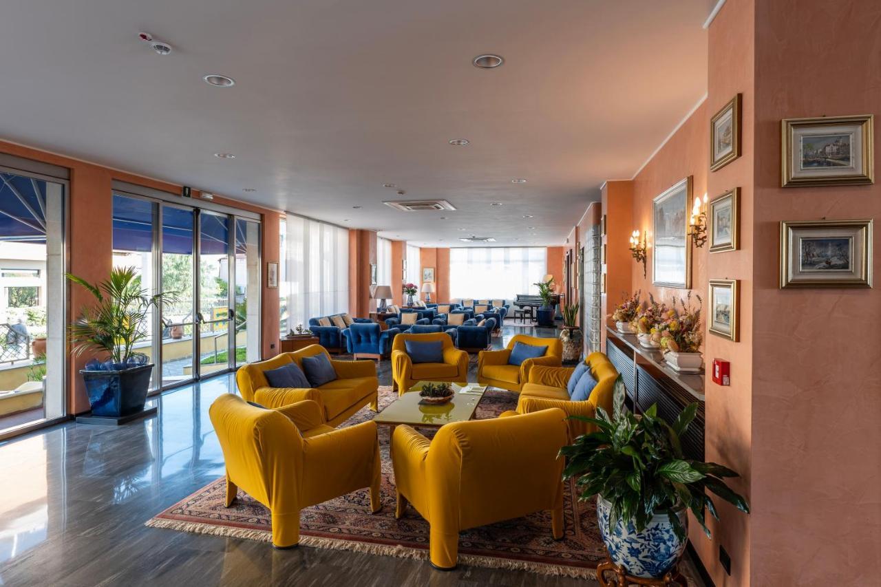 Hotel Bellevue Et Mediterranee Diano Marina Kültér fotó
